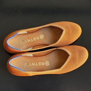 Rothy's Ballet flat slip on Women's Amber brown tan comfortable shoes size 8 EUC